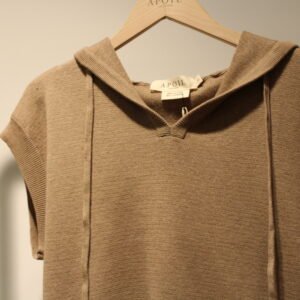 top capuche sans manches apoil